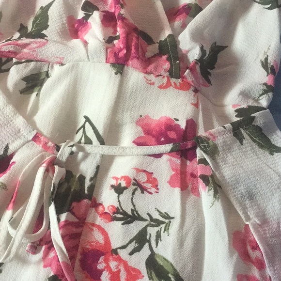 OFF WHITE SLEEVELESS FLORAL JUMPSUIT - Picture 6 of 8